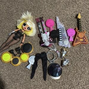 MGA LOL Surprise OMG Remix Doll Musical Instruments & Fame Queen Doll Lot